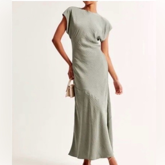 Abercrombie & Fitch Dresses & Skirts - Abercrombie & Fitch Sage Green Maxi Dress